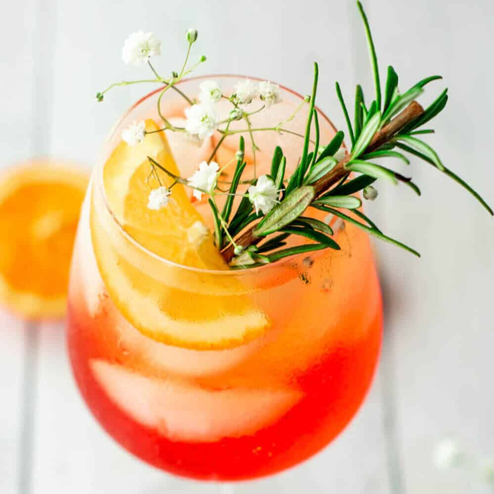 Refresh Yourself With This Great Aperol Spritz