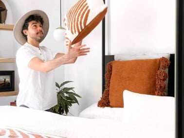 Room - Bed