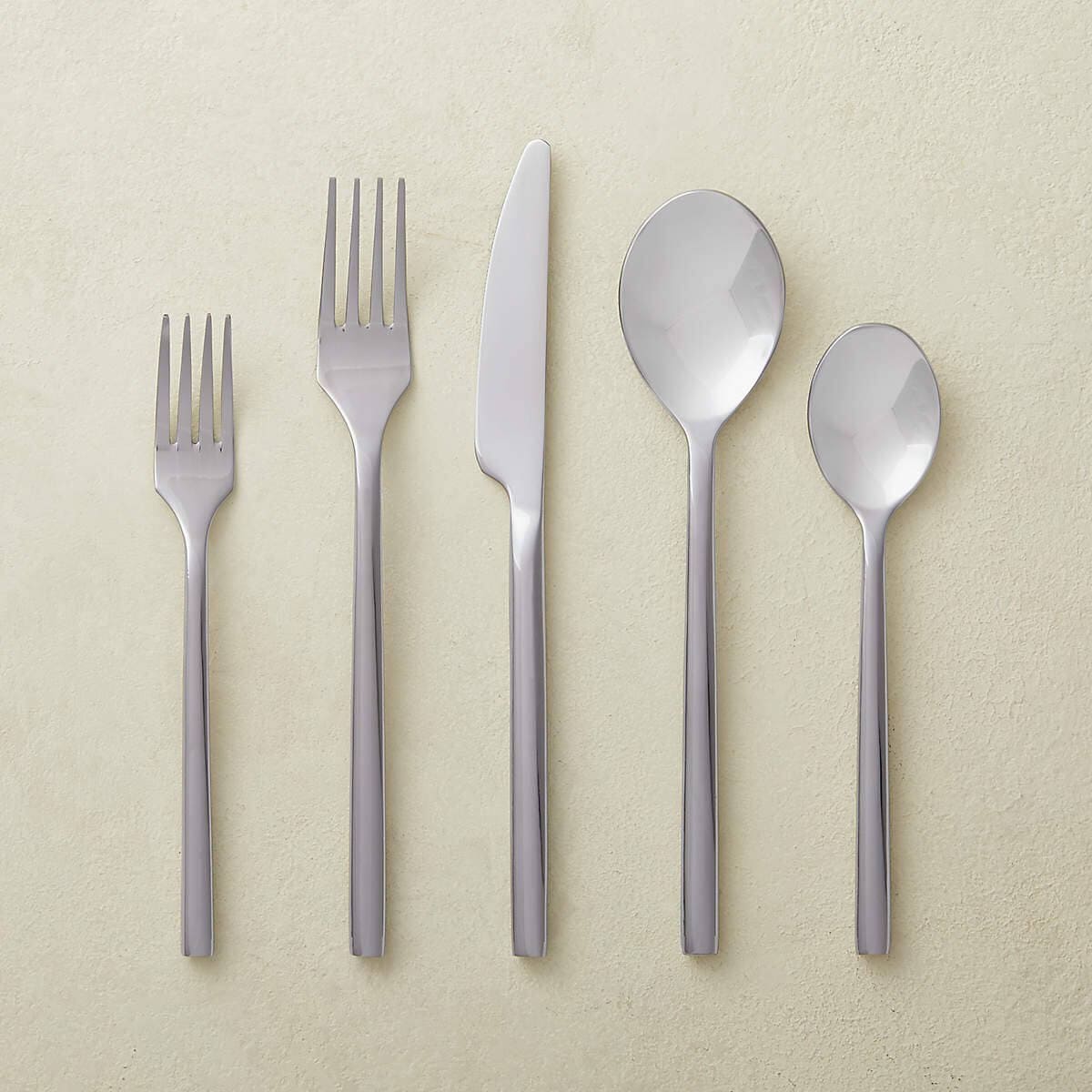 Five-piece set of silverware.