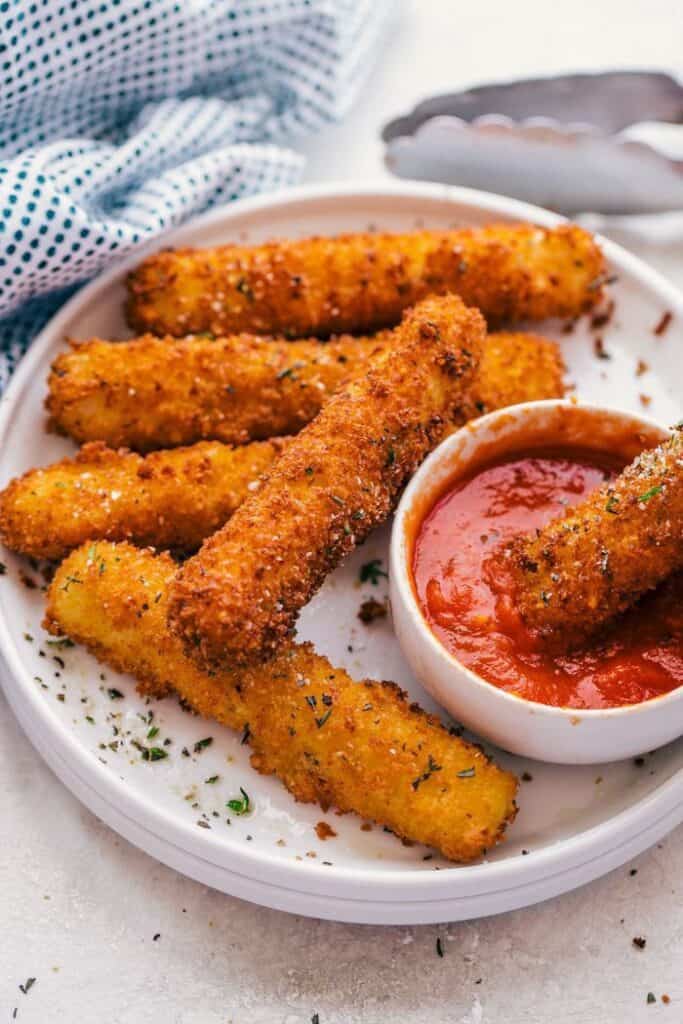 Mozerella Sticks Air Fryer Time with marinara