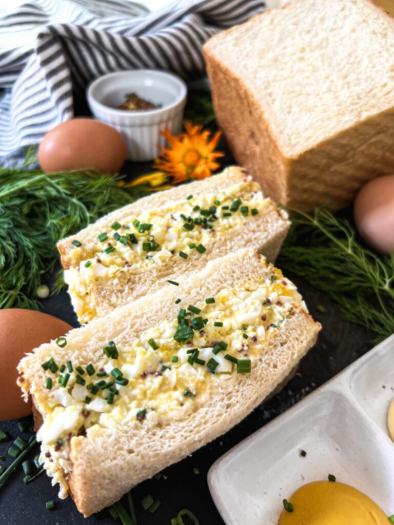 egg sandwich with chives