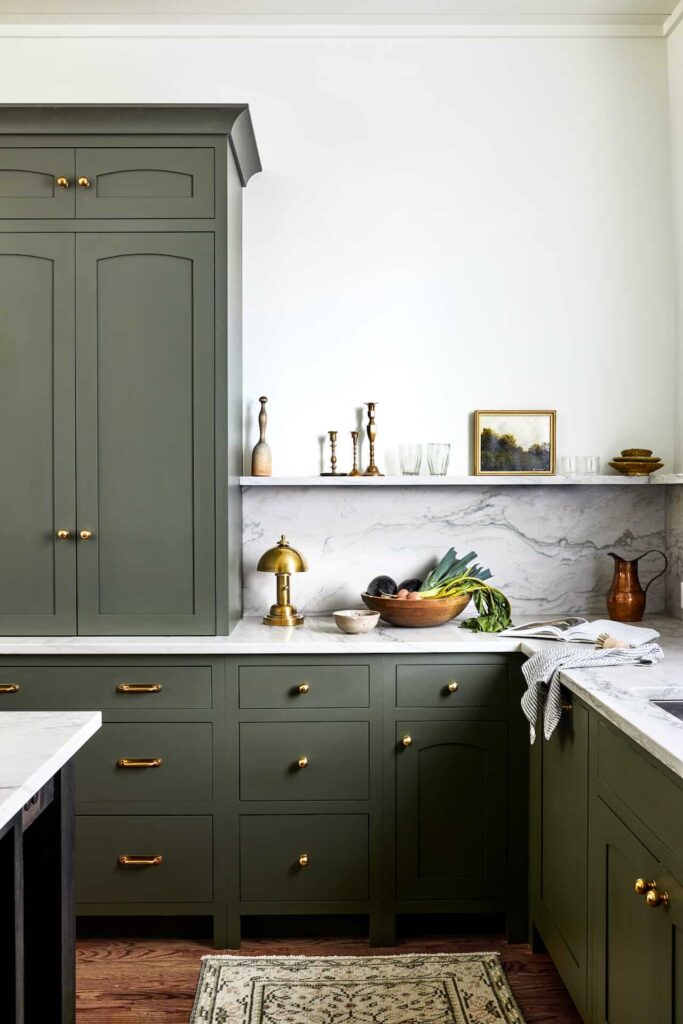where to put knobs and handles on kitchen cabinets vintage