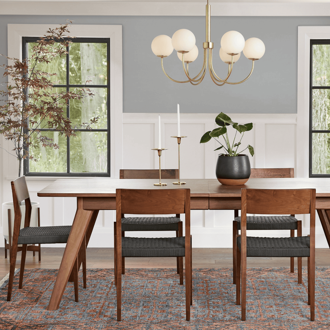 table and chairs 