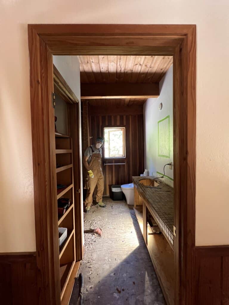 demo cabin bath 